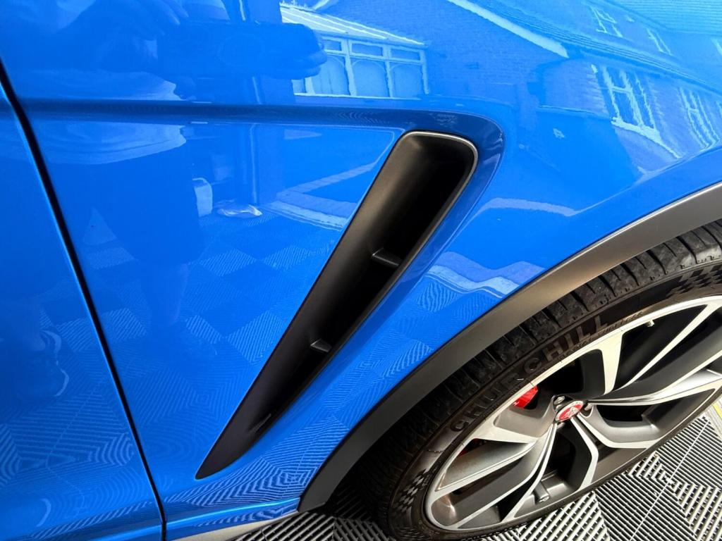 
								Jaguar F-Pace 2019 Automatic (S8) full									