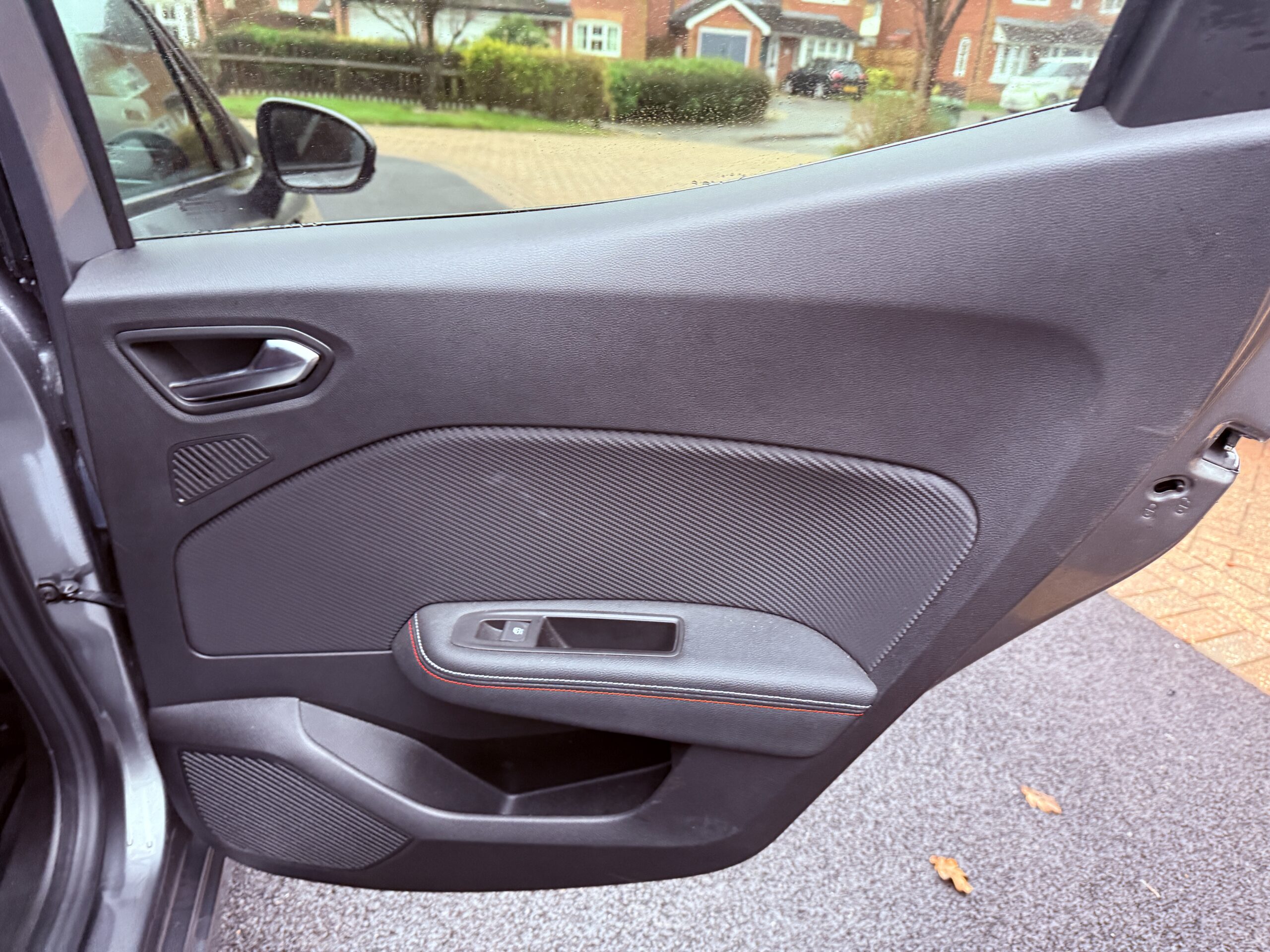 
								Renault Clio R.S. Line 2023 Hatchback full									