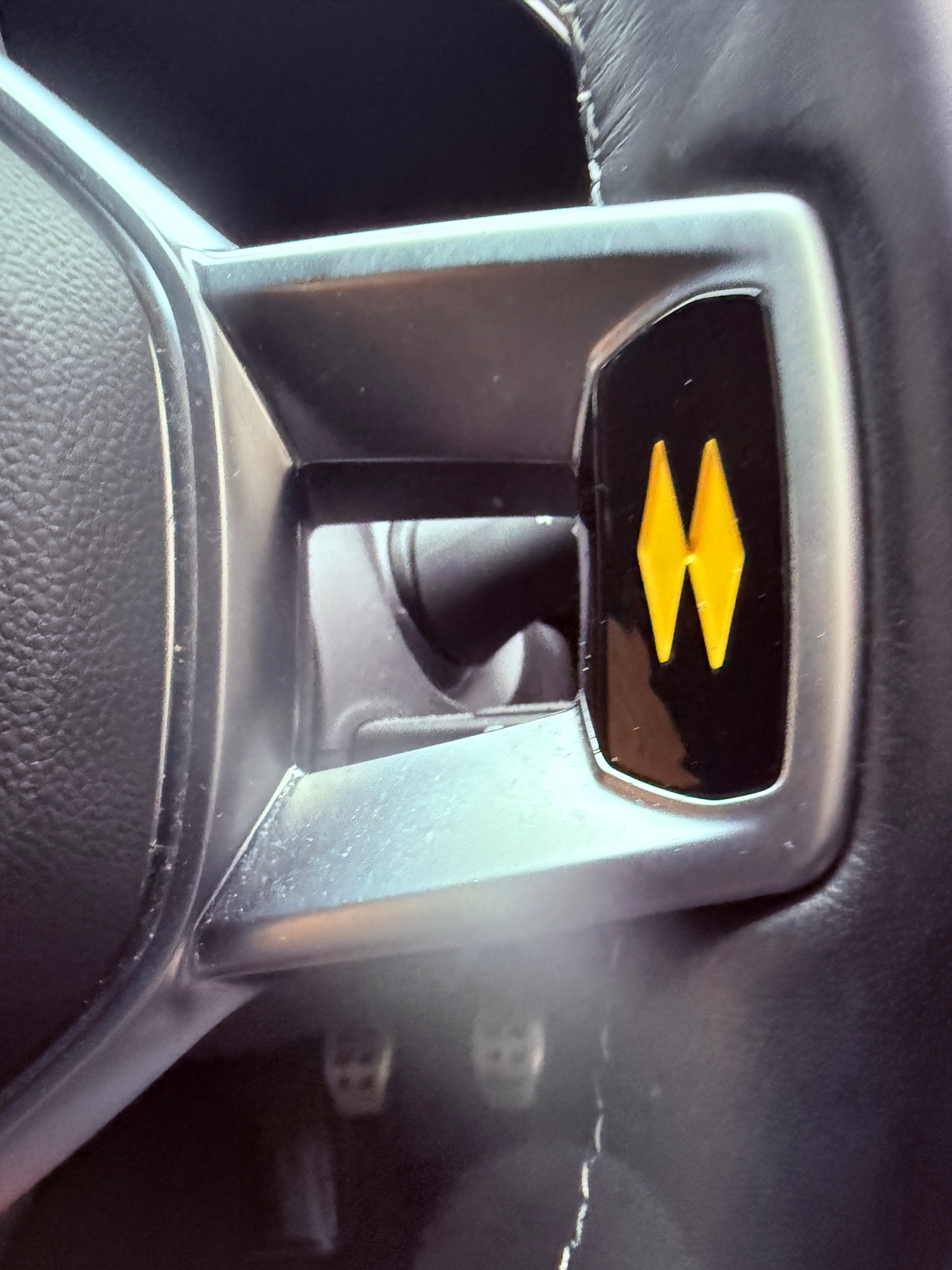 
								Renault Clio R.S. Line 2023 Hatchback full									