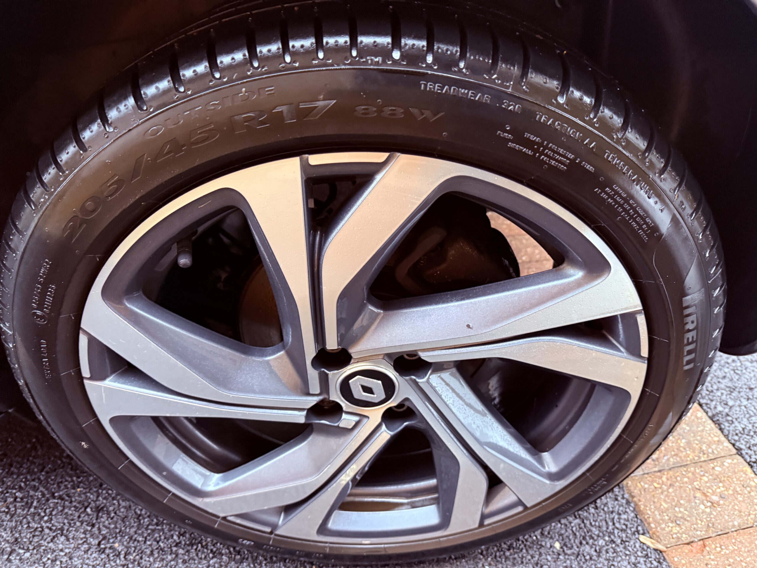 
								Renault Clio R.S. Line 2023 Hatchback full									