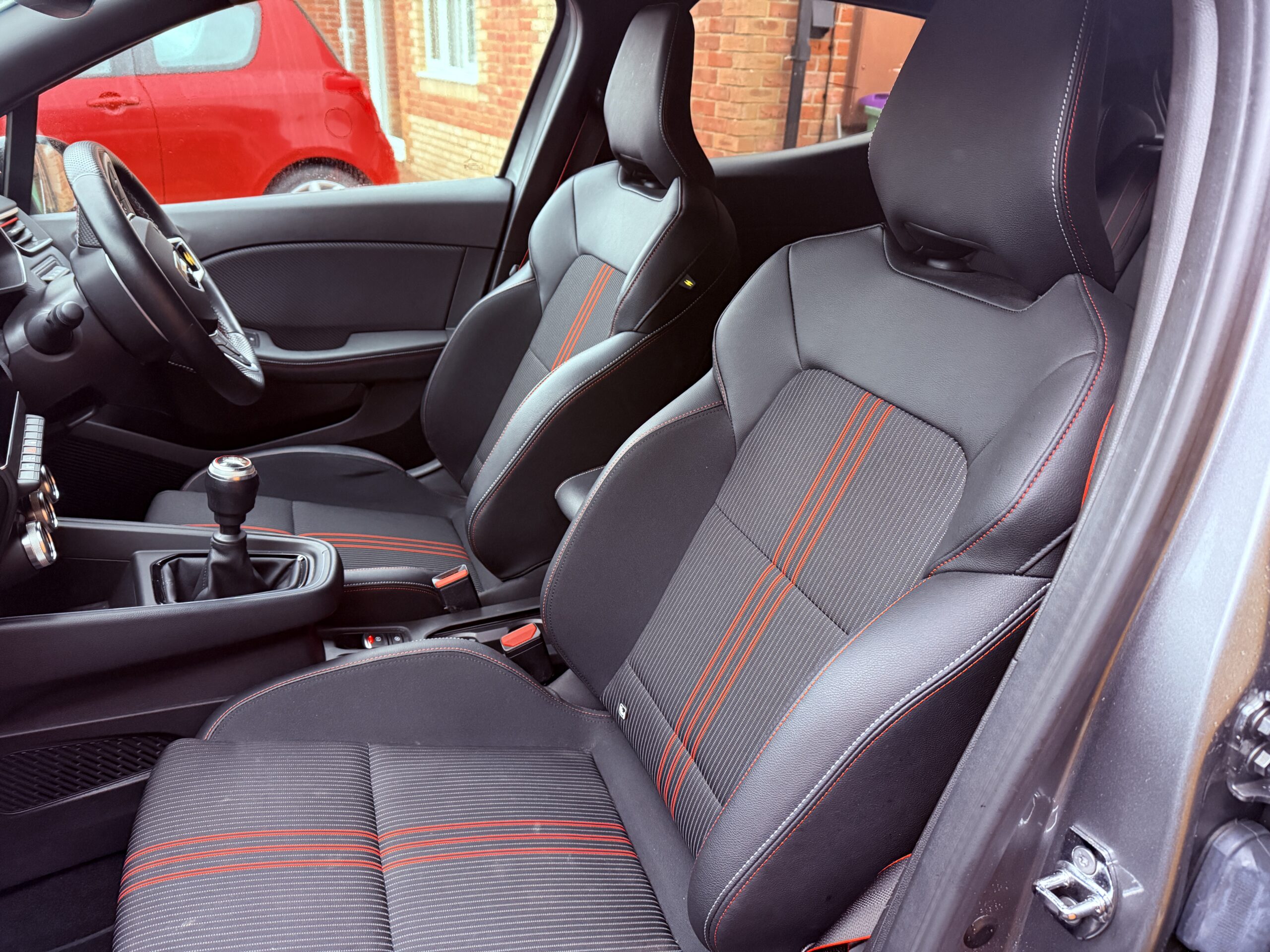 
								Renault Clio R.S. Line 2023 Hatchback full									