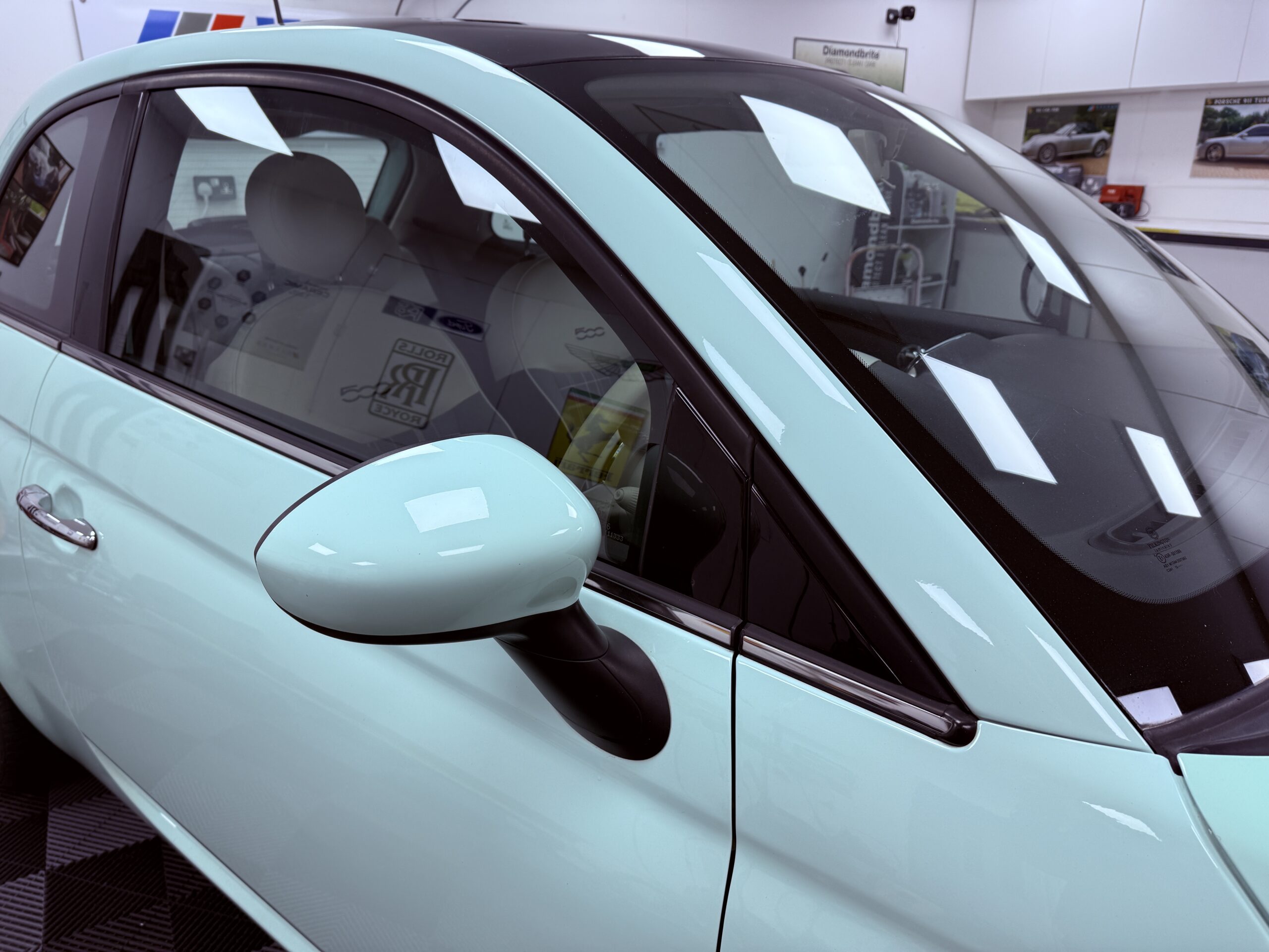 
								Fiat 500 2015 LOUNGE Hatchback full									