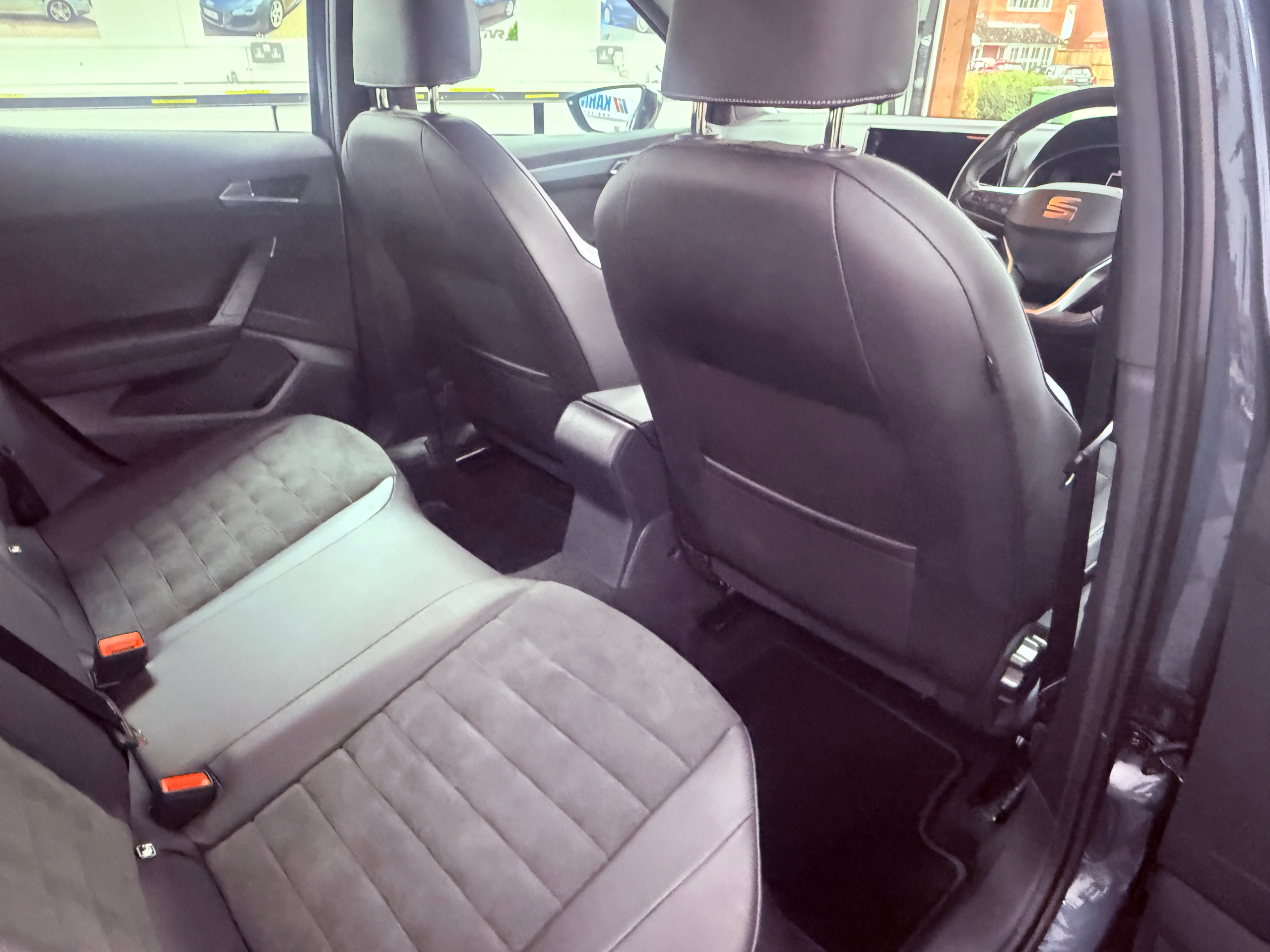 
								Seat Arona,2024 Hatchback, 9600 miles!!! full									