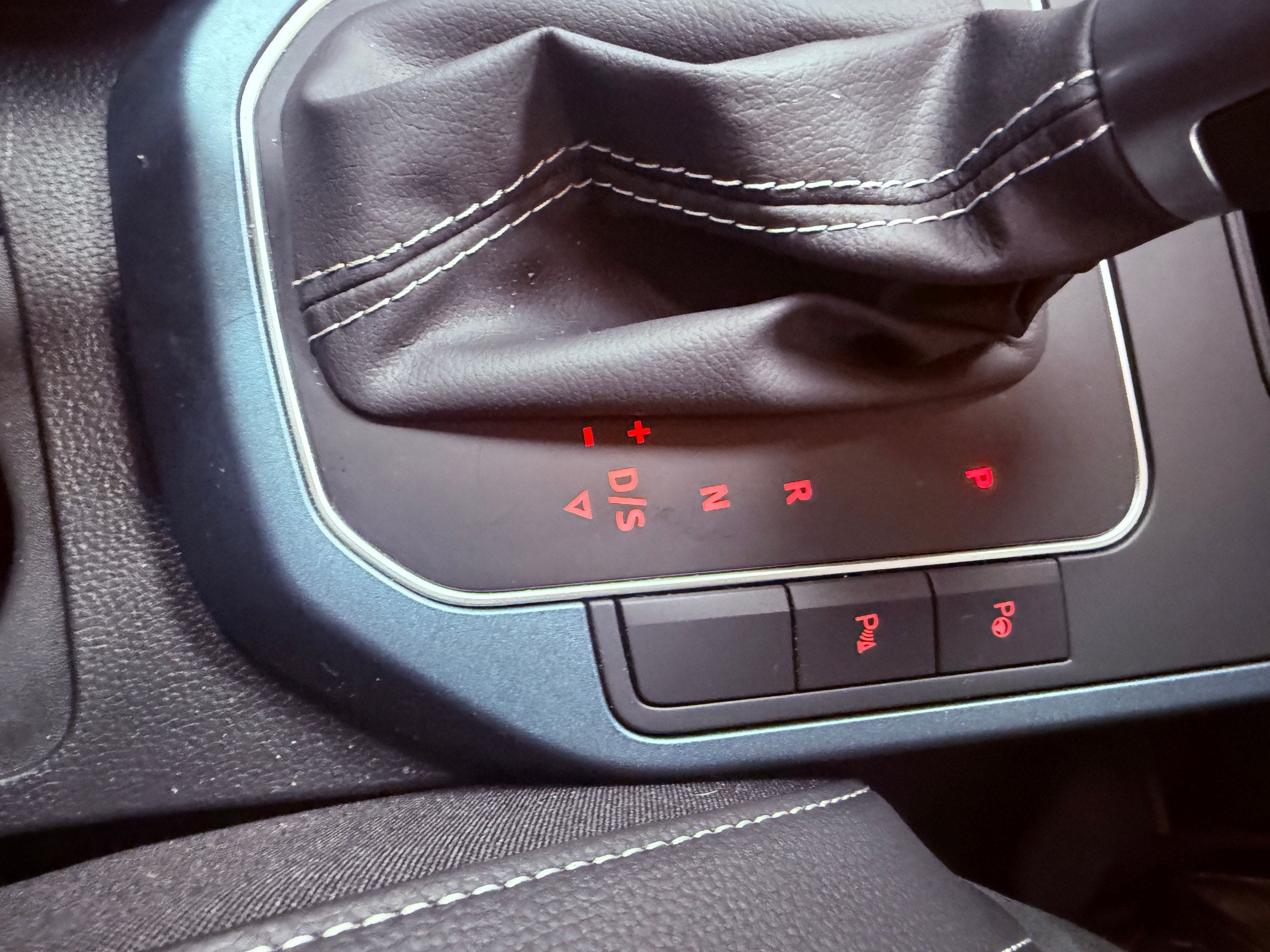 
								Seat Arona,2024 Hatchback, 9600 miles!!! full									