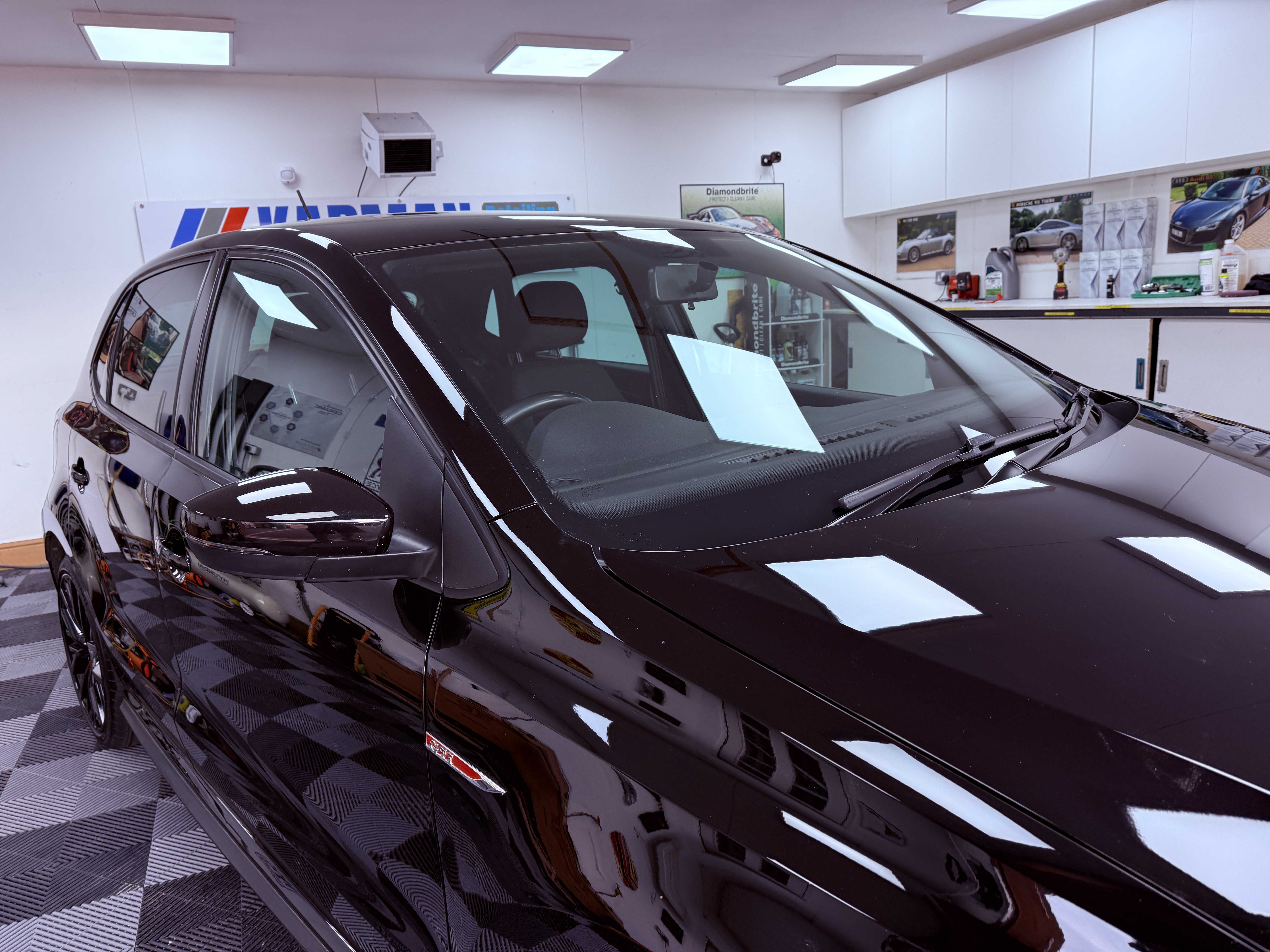 
								Volkswagon Polo GTI full									