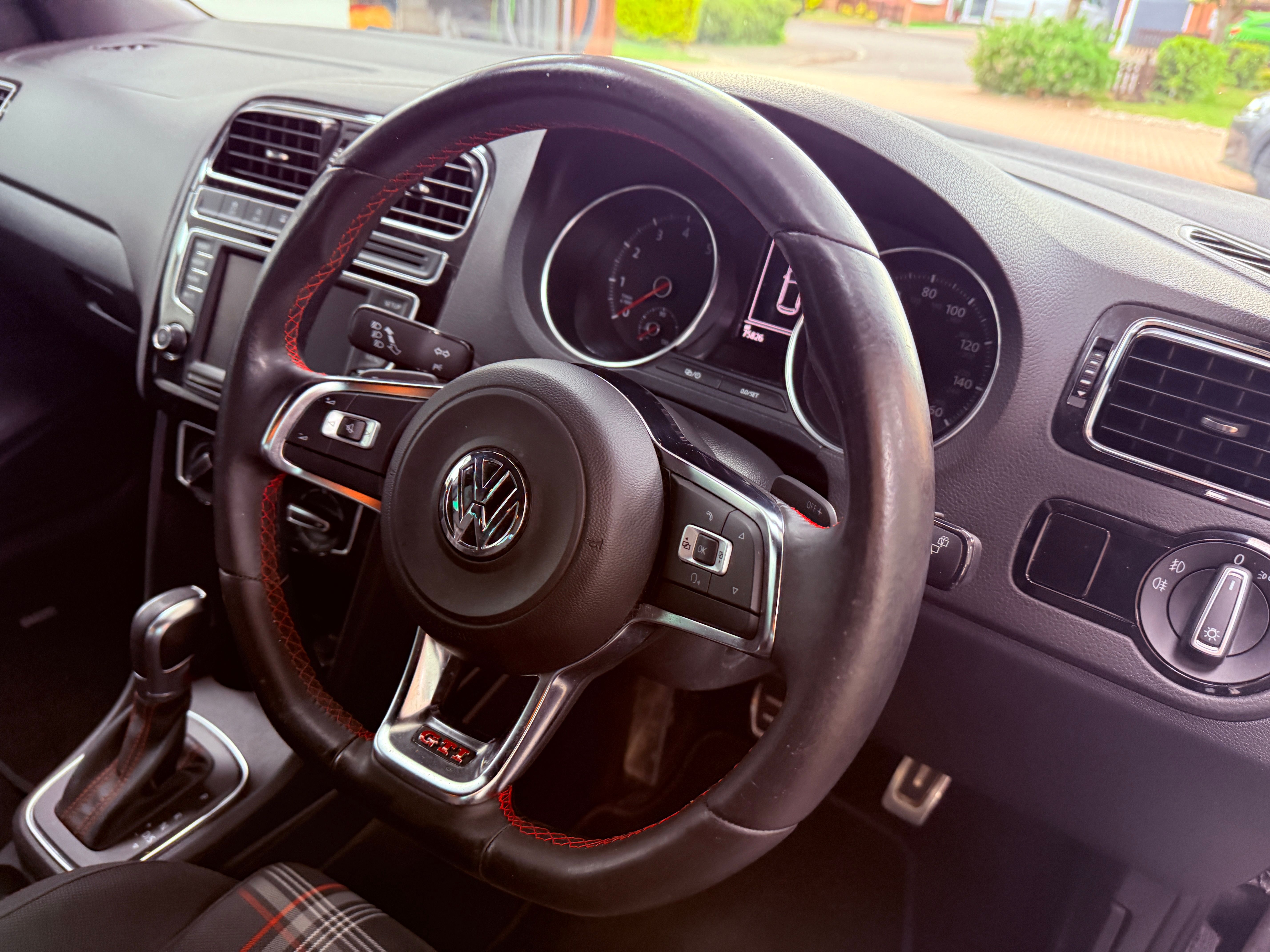 
								Volkswagon Polo GTI full									