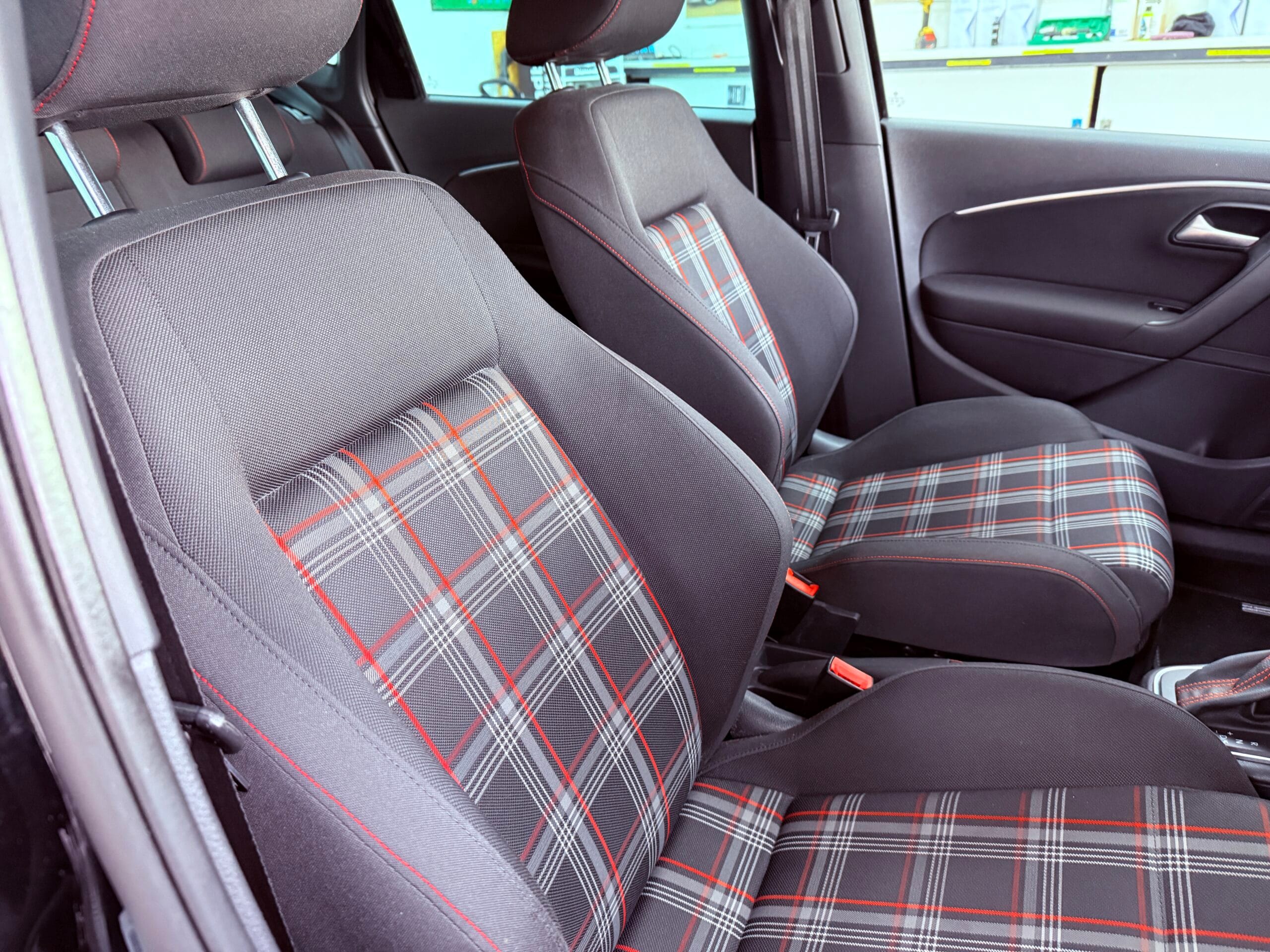 
								Volkswagon Polo GTI full									